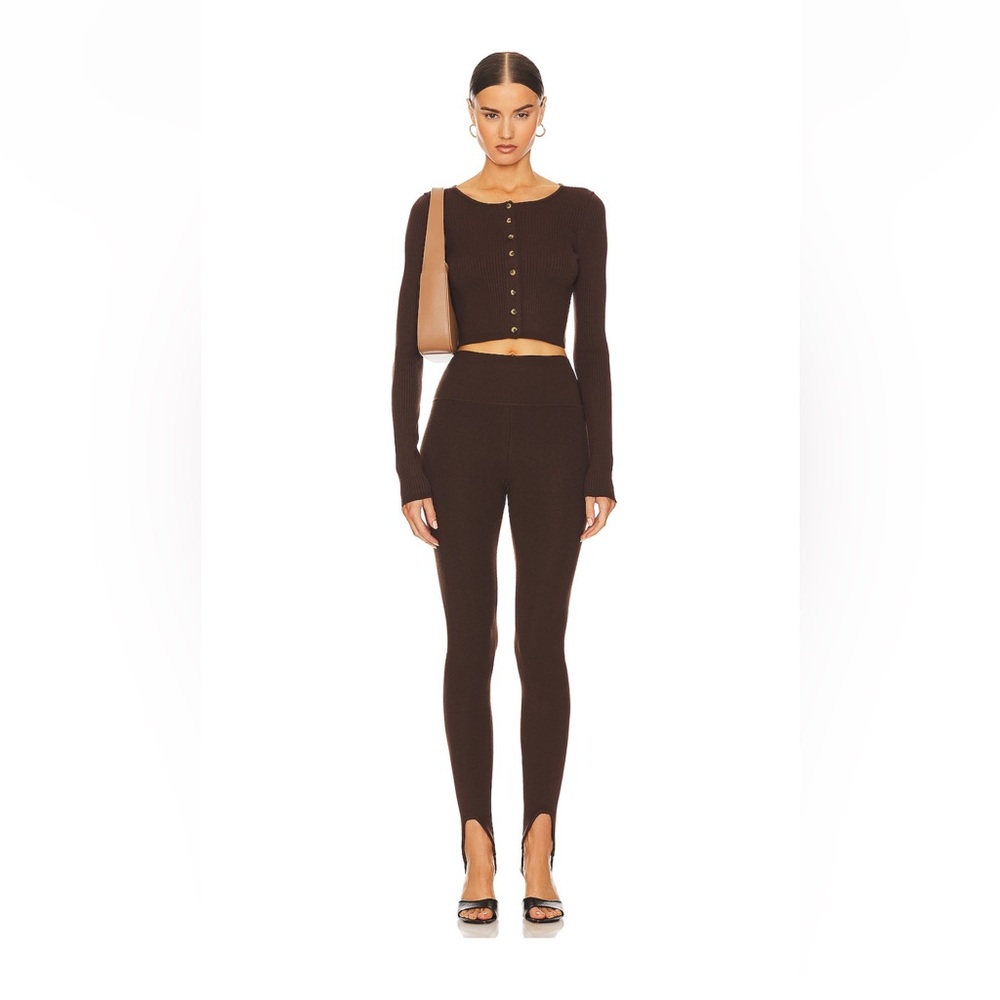 HELSA Ediva Cardigan x HELSA Tannis Stirrup Legging
